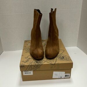 Free People Cecile Ankle Boot Brown size 38 EU / 8 NIB